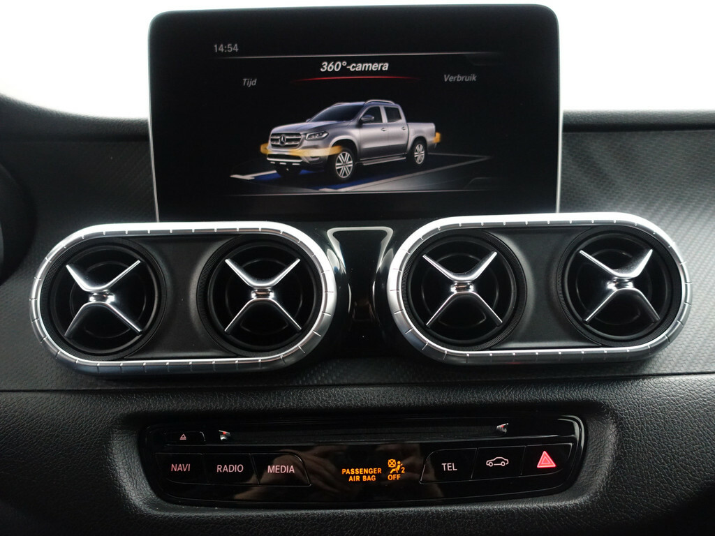 Mercedes-Benz X-Klasse 250d 4-MATIC AMG Line Prestige - Dubbele Cabine 5 Pers - 360 Camera
