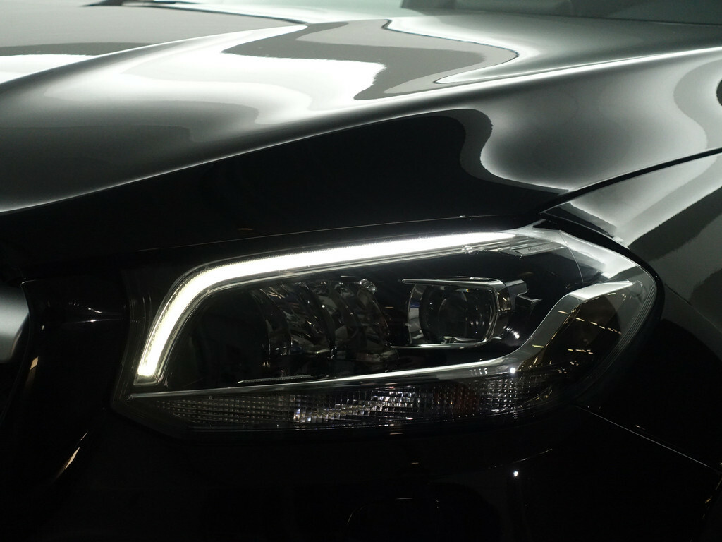 Mercedes-Benz X-Klasse 250d 4-MATIC AMG Line Prestige - Dubbele Cabine 5 Pers - 360 Camera