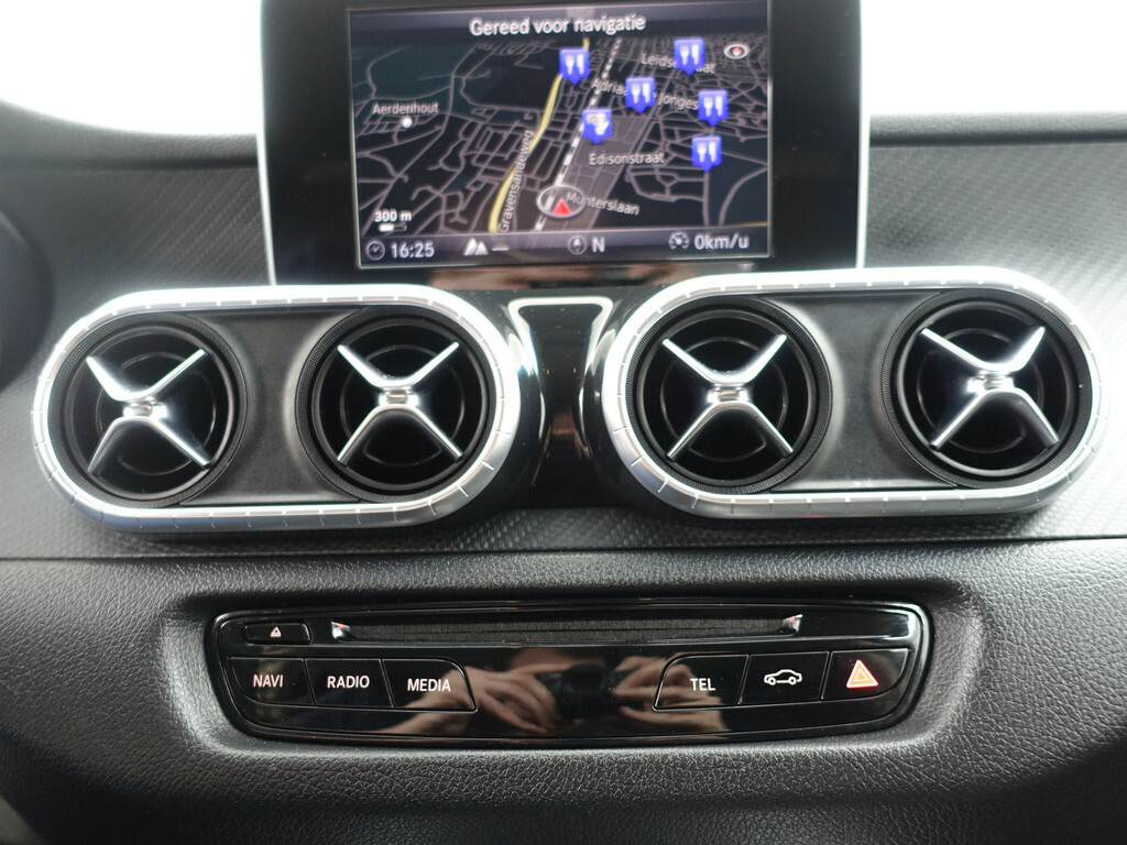 Mercedes-Benz X-Klasse 250d 4-MATIC AMG Line Anderhalve cabine - 360 Camera - Hardtop