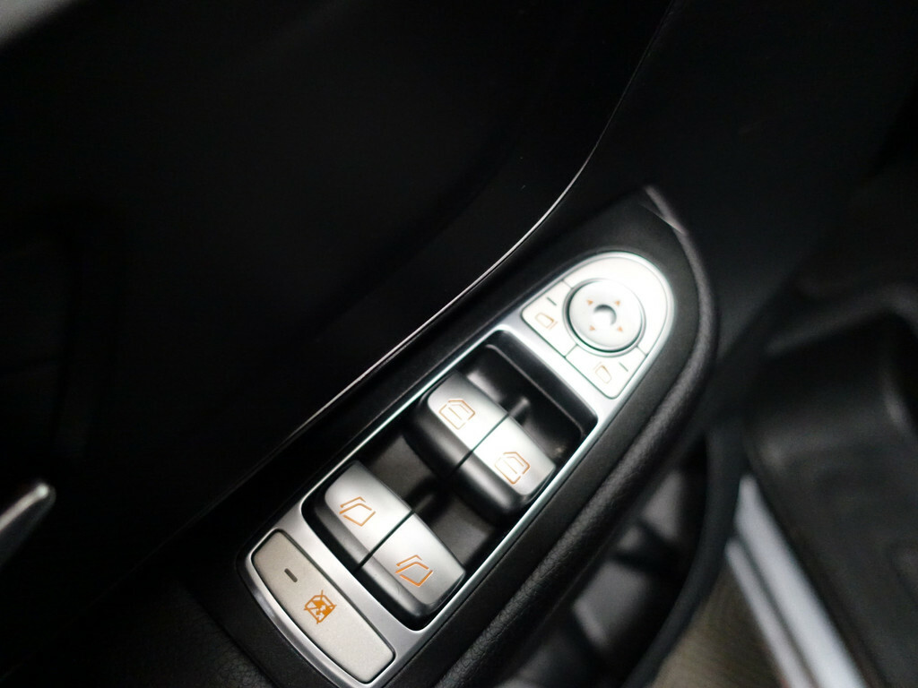 Mercedes-Benz V-Klasse 220d Extra Lang Dubbel Cabine Avantgarde