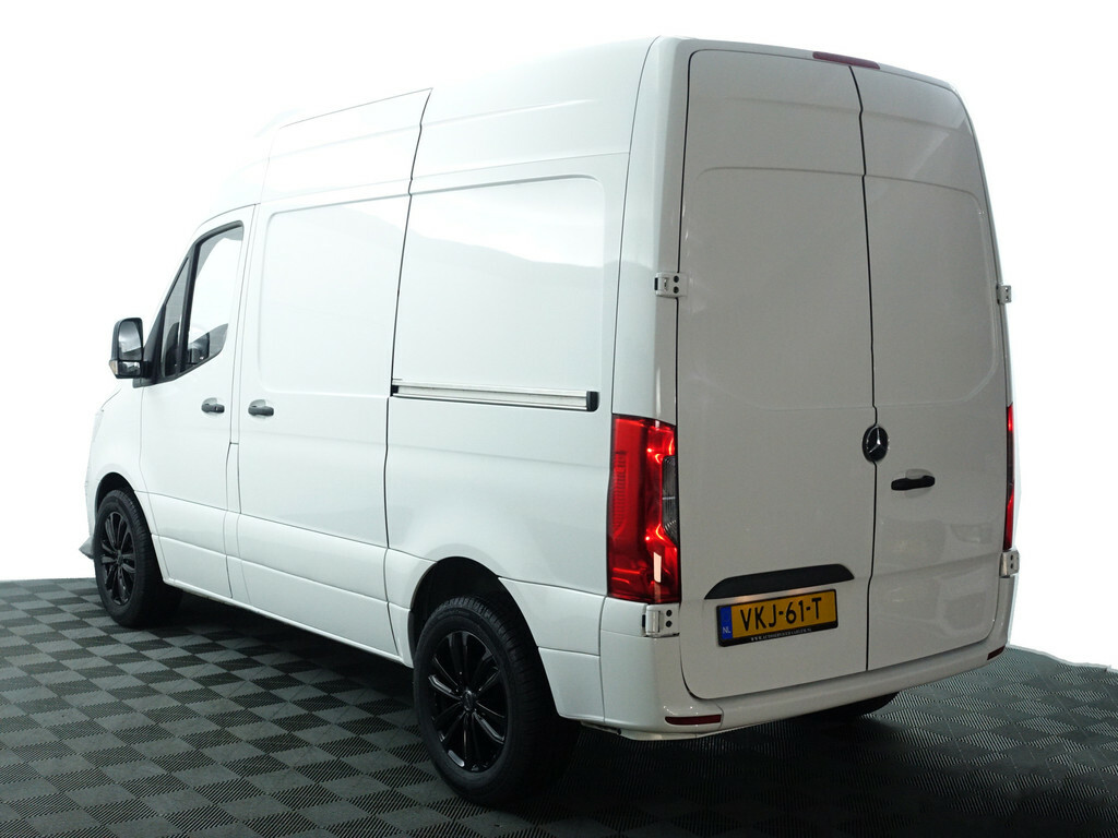 Mercedes-Benz Sprinter - 211 2.2 CDI L1 H2 AMG Night Edition Automaat