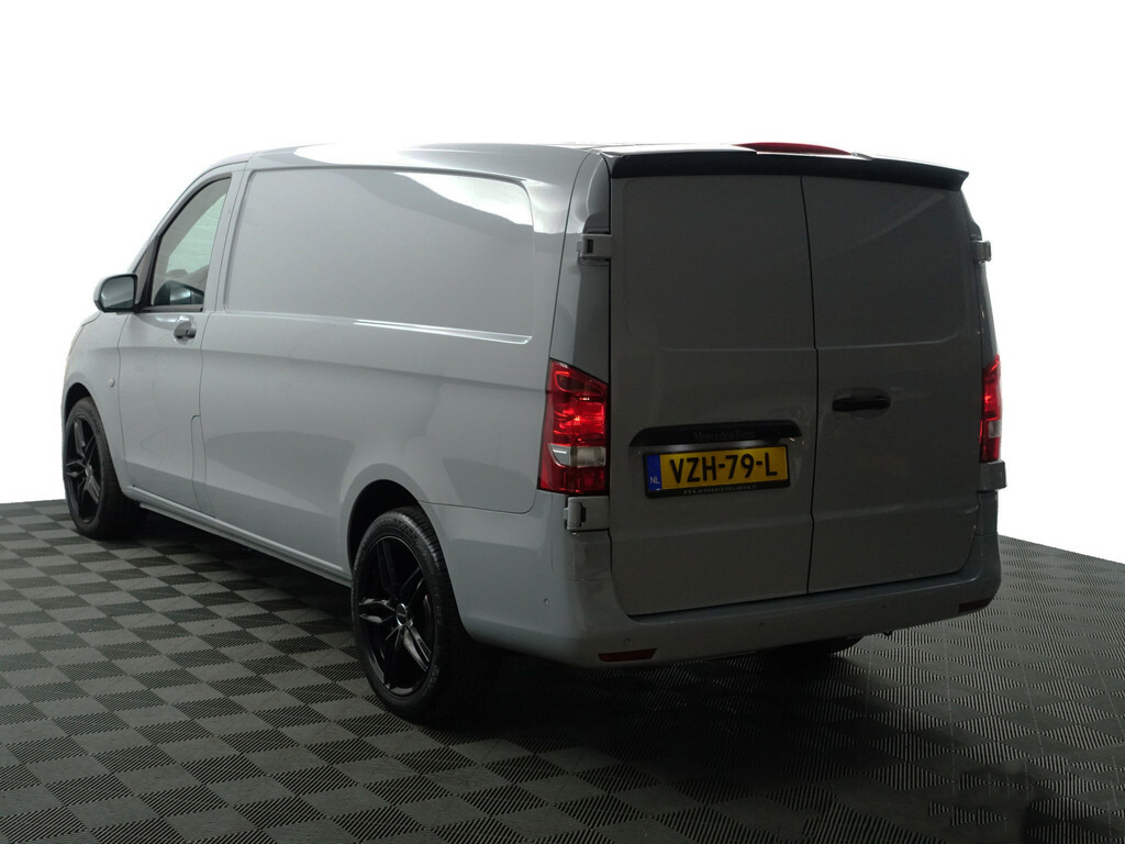 Mercedes-Benz Vito 111 CDI Lang AMG Night Edtion Design Leder - Camera - Lane Assist - Kastinrichting 2018