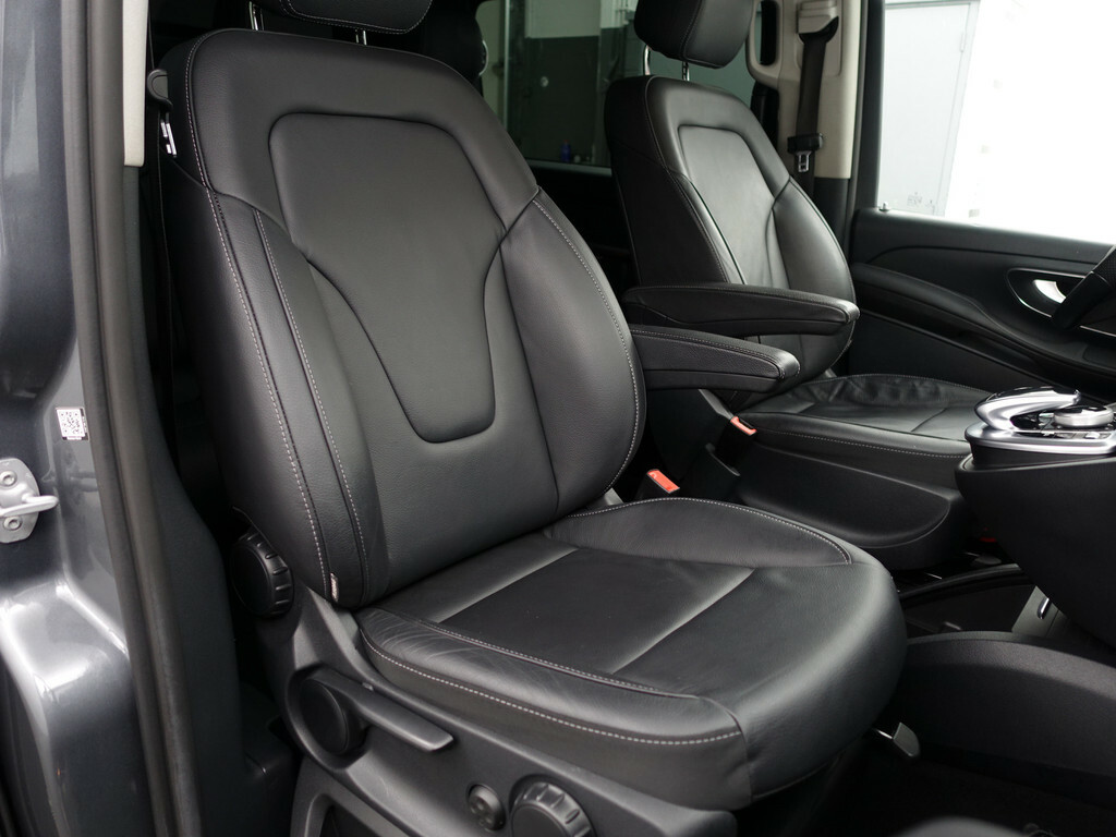 Mercedes-Benz V-klasse 300d lang amg exclusive