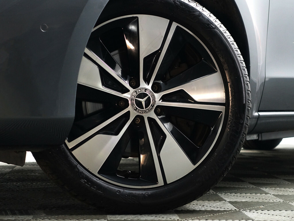Mercedes-Benz V-klasse 300d lang amg exclusive