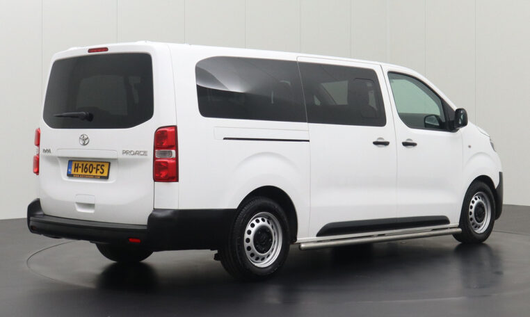 -- Incl BTW/BPM | Airco | Cruise | Privacy Glass