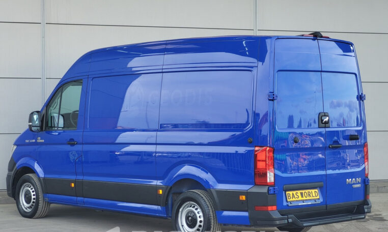 8KWh 115km WLTP Airco Cruise Camera 11m3 Airco Cruise control