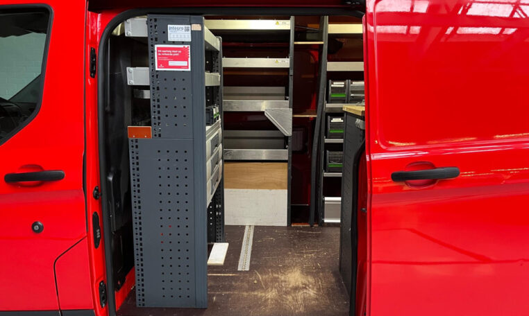 V230 OMVORMER INRICHTING 3PERSOONS 2SCHUIFDEUREN