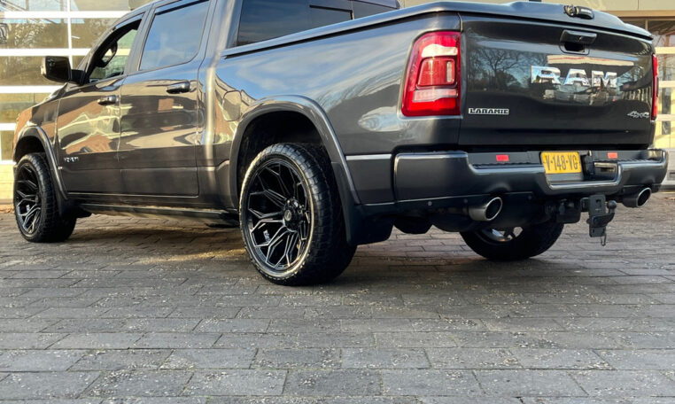 3500 KG Trek