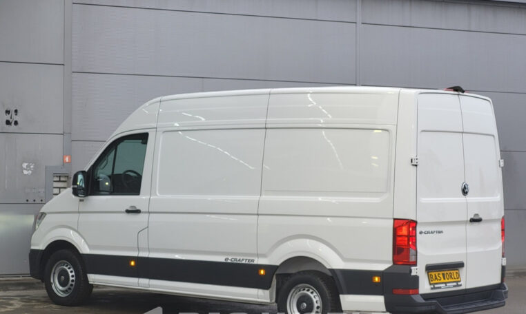 8KWh 115km WLTP Airco Cruise Camera E Crafter Elektrisch L2H2 10m3 Airco Cruise control
