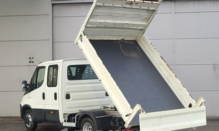 5t Trekhaak Dubbellucht Airco Cruise Tipper Benne Kieper Airco Dubbel cabine Trekhaak Cruise control